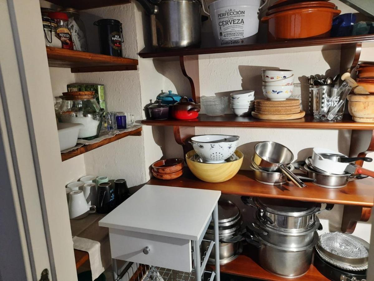 Un Apartamento Vacacional Con Detalles De Un Hogar Майрена-дель-Альхарафе Экстерьер фото